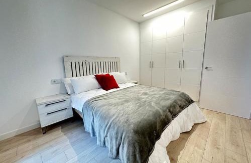 Vigo Apartment | Jacinto Benavente 15, 1L by YBH