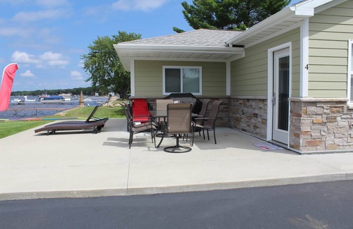 Prudenville Cabin | Jack's on the Bay, 2 Bedroom/2 Bath Lake Front