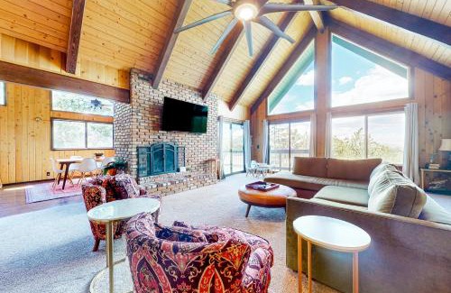 Lake Arrowhead House | Jackalope Lodge