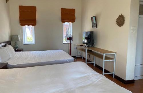 Bai Chay House | Jackfruit Homestay