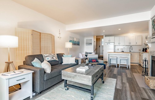 Birch Bay Condo | Jacobs Landing 207 View 1 Bedroom Condo