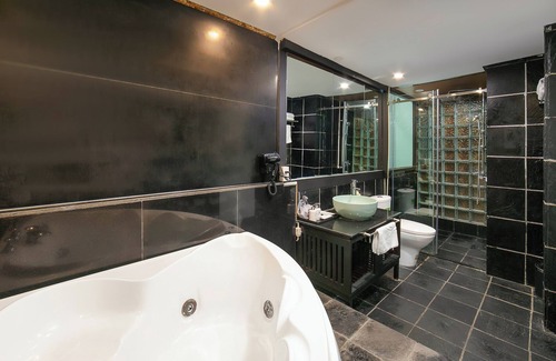 French Quarter Hotel | Jacosmo Hotel & Spa