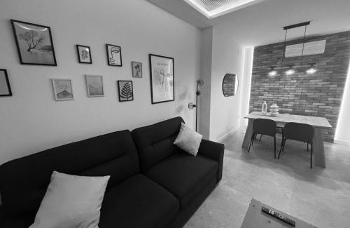 Almeria Centro Apartment | Jacuzzi & Relax Almería Juzgados