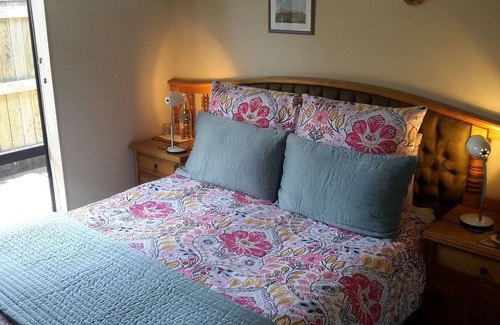 Springlands Bed & Breakfast | Jade Owl Bed and Breakfast