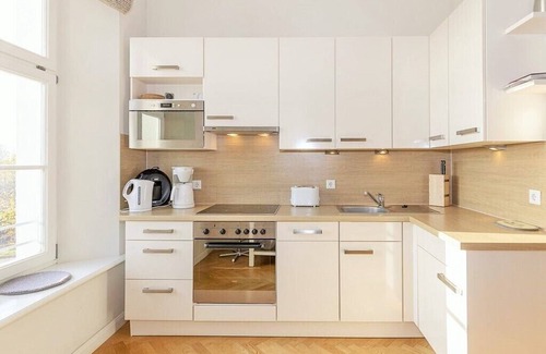 Hohen Niendorf Apartment | Jagdschloss WE 7: exclusive and high-quality furnished 3-room apartment
