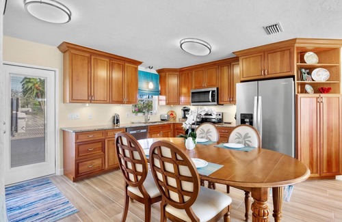 Siesta Key Condo | Jamaica Royale 108 Garden View!