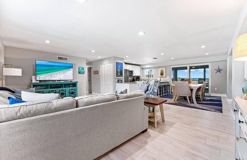 Siesta Key Condo | Jamaica Royale by Beachside Management