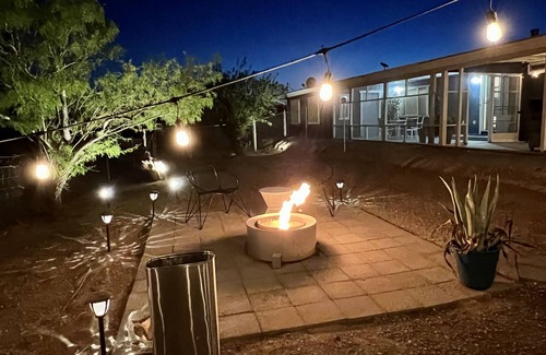 Pahrump House | Jane’s Lane a Private tree filled oasis in the desert.