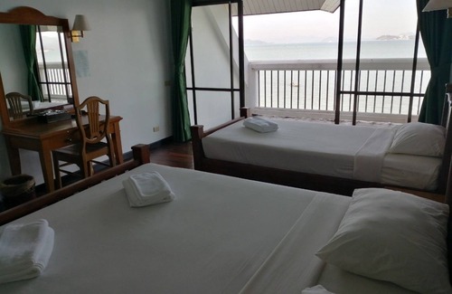 Ranong Hotel | Jansom Beach Resort Ranong