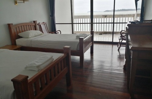 Ranong Hotel | Jansom Beach Resort Ranong