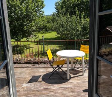 Beaulieu-sur-Dordogne House | Jardin de la rivière