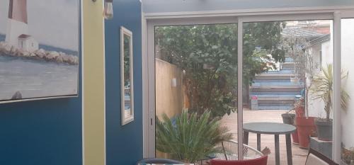 Bollee Bed & Breakfast | jardin de plantes botanical garden