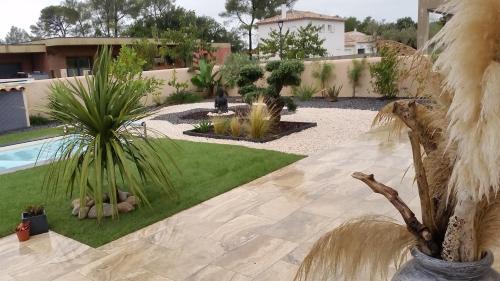 La Londe-les-Maures Bed & Breakfast | jardin zen