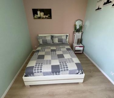 Villeneuve-la-Garenne Apartment | Jardins de La Noue