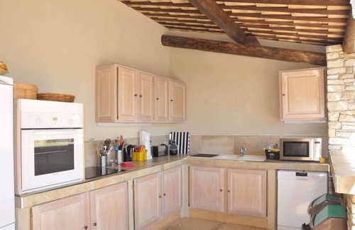 Sainte-Croix-a-Lauze Villa | Jas Gibony Character house. Pool heated to 27°C