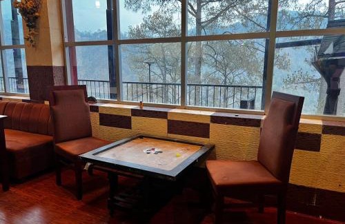 Teonthar Hotel | Jashan Stays