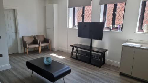 Bushey Apartment | Jasmin Apartments - Luxury 1 & 2 Bedroom units with Free Parking
