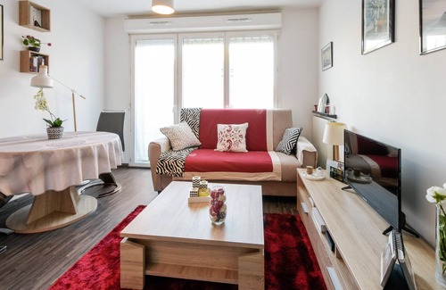 Centre Ville Rive Gauche Apartment | Jasmin De Centrale Square