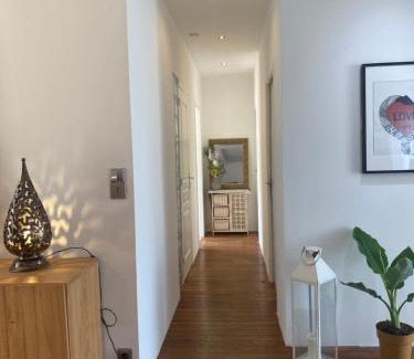 Cenon House | Jasmin House