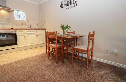 Richmond Cottage | Jasmine Cottage