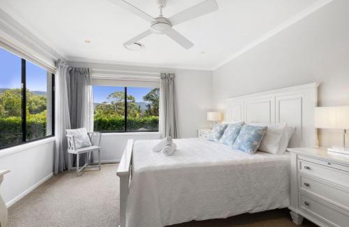 Berry House | Jasmine House - Pet Friendly with Swimming Pool