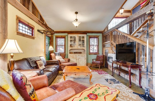 Jasper Cabin | Jasper '7 Timbers' Cabin on 10 Acres w/a Creek!