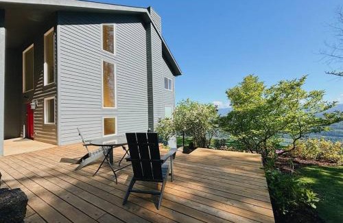 Underwood House | Jaw Drop View! Mt Hood! Fire Pit, Family Friendly