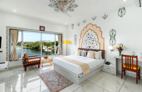 Udaipur Hotel | JAYDURG Asra Lake Heritage Hotel with rooftop and swimming pool