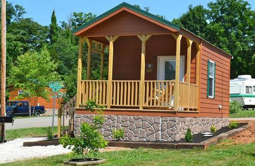 Cave City House | Jellystone Mammoth Cave
