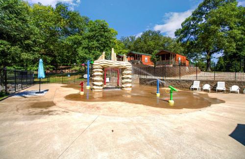 Cave City House | Jellystone Mammoth Cave