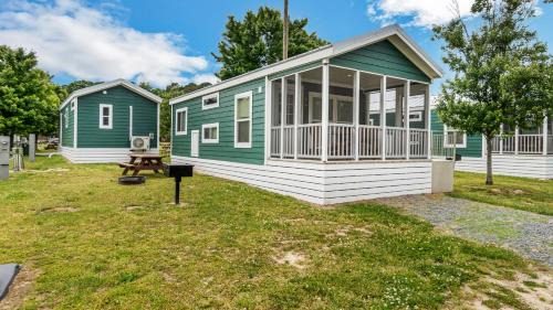 Lincoln House | Jellystone Park at Delaware Beaches