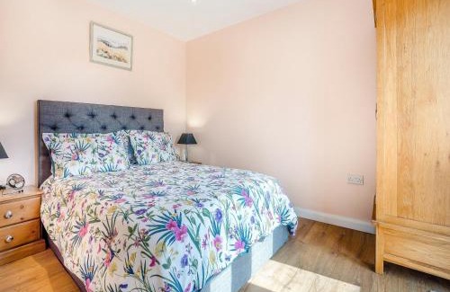 Mersham House | Jemmett Lodge