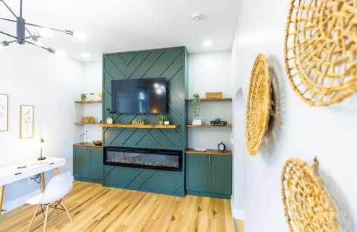 Federal Hill Apartment | Jennifer's Comfy & Stylish Broadway Escape