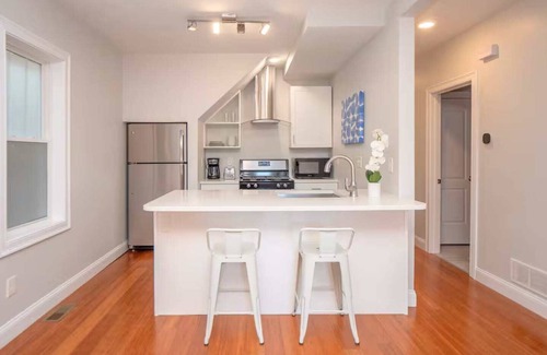 Federal Hill Apartment | Jennifers Private Apartment with Outdoor Patio