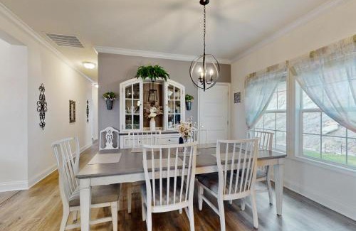 Newland House | Jennings Roost