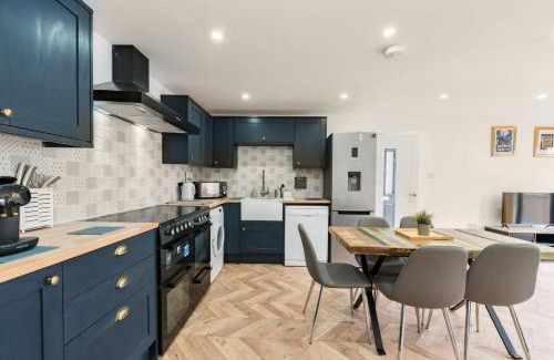 Hanham House | Jersey King, Stylish house with WIFI