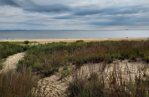 Keansburg House | Jersey Shore Getaway! 5 mins to beach and free parking