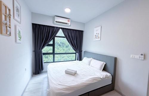 Downtown Kota Kinabalu Apartment | jesslton quay fancy homestay near suria ,jesslton point