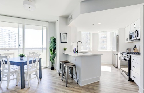 Crystal City Apartment | Jetsetter's 2BR Hub Between DC & Airport