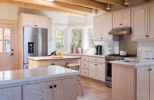 Northeast Santa Fe House | Jewel of Circle Drive