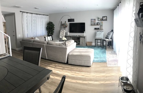 San Juan Capistrano House | Jewel of SJC - Upstairs Room in Shared Home