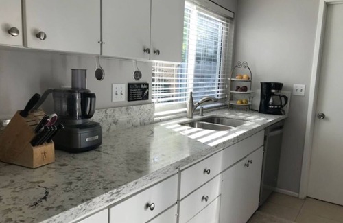 San Juan Capistrano House | Jewel of SJC - Upstairs Room in Shared Home