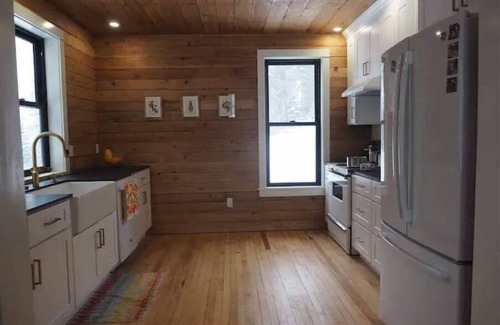 Cataldo House | Jewelbox cabin in Cataldo