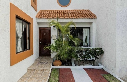 Zona Hotelera Villa | Jewls Mexican Villa