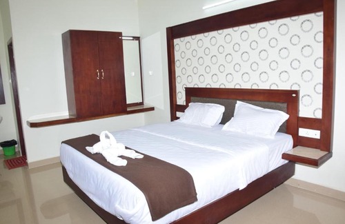 Kodaikanal House | JEYAM PALACE Homestay