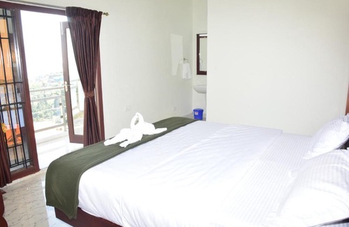 Kodaikanal House | JEYAM PALACE Homestay