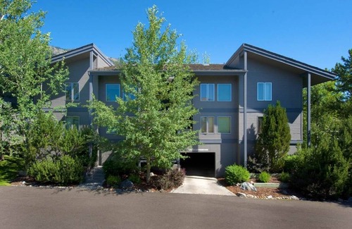 Teton Village Condo | JHRL - Rendezvous D4, Great location for families