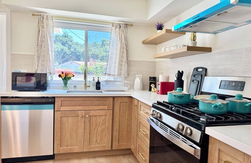 Upland House | Jie choice- 3b2b Highland Calm Brand NEW House