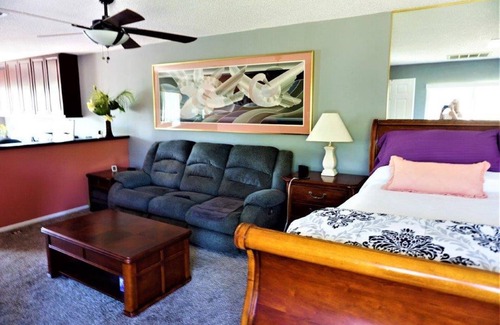 Paradise Lakes Condo | Jim Miller's R-5 with Office space