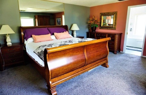 Paradise Lakes Condo | Jim Miller's R-5 with Office space